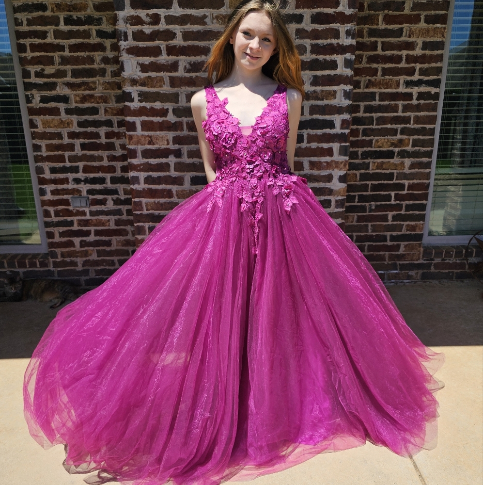 Pink Sequin Embellished Sleeveless V-Neck Prom Gown